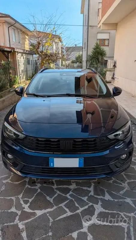 Usata Fiat Tipo Sport 131 CV (96 kW) 2021 Blu Station wagon