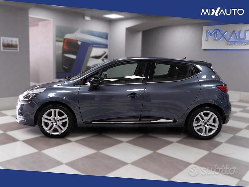 Usata Renault Clio IV 90 CV (66 kW) 2019 Grigio Berlina