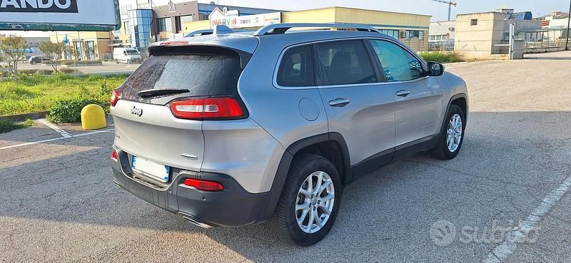 Usata Jeep Cherokee Longitude 185 CV (136 kW) 2018 Grigio SUV
