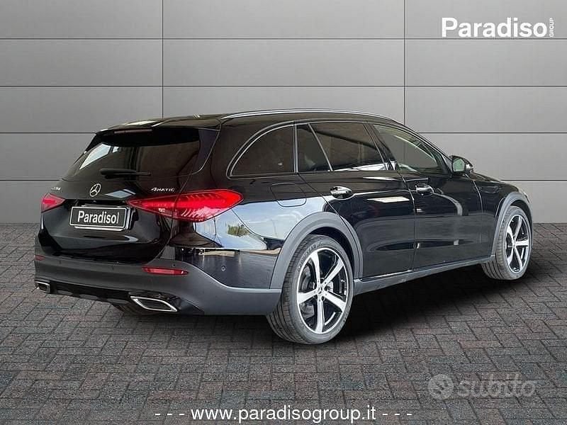 Usata Mercedes C220 Premium 220 CV (161 kW) 2025 Nero Station wagon