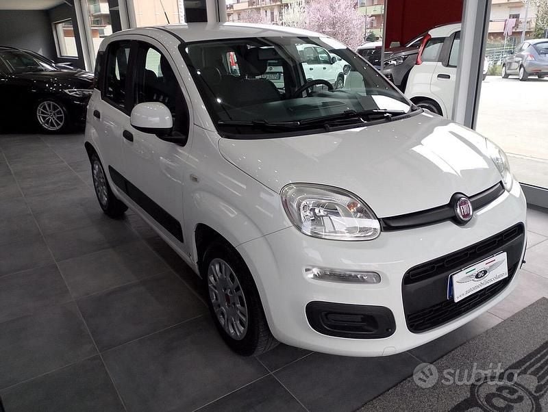 Usata Fiat Panda Easy 69 CV (50 kW) 2017 Bianco Utilitaria