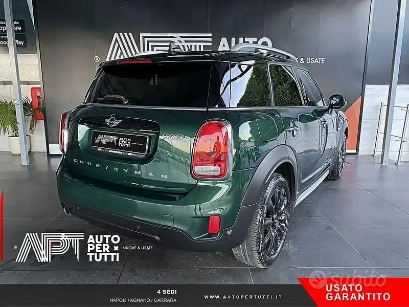 Usata Mini Cooper D Countryman Business 150 CV (110 kW) 2017 Verde SUV
