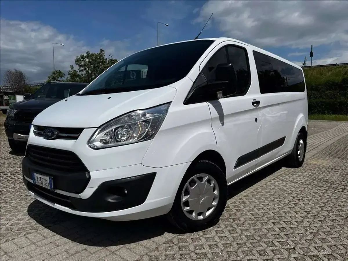 Usata Ford Transit Custom Trend 131 CV (96 kW) 2017 Bianco pastello Station wagon