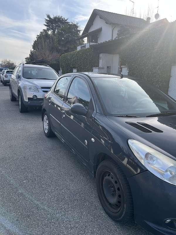 Usata Peugeot 206 60 CV (44 kW) 2012 Berlina
