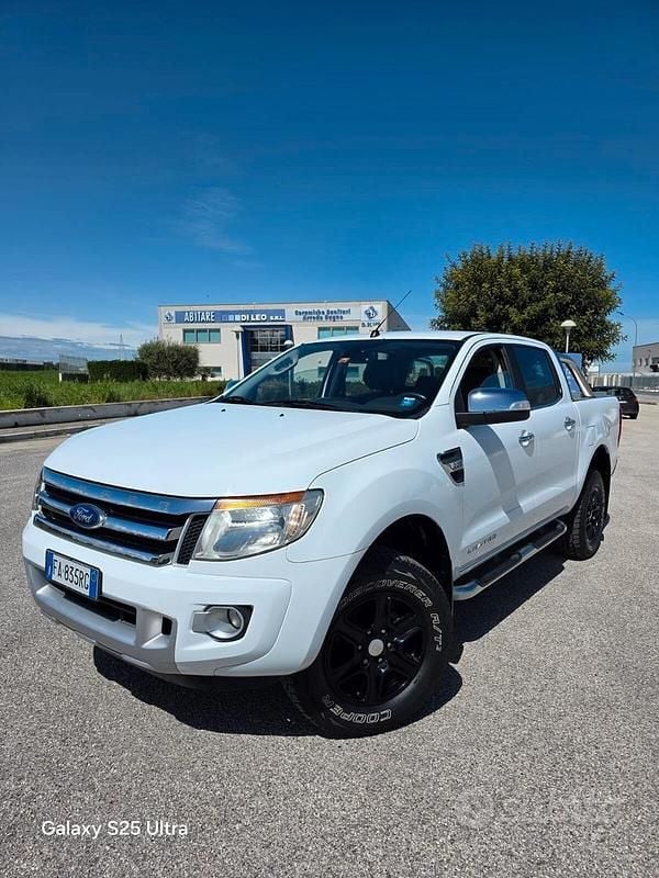Usata Ford Ranger Limited 149 CV (109 kW) 2015 Bianco Pick-up