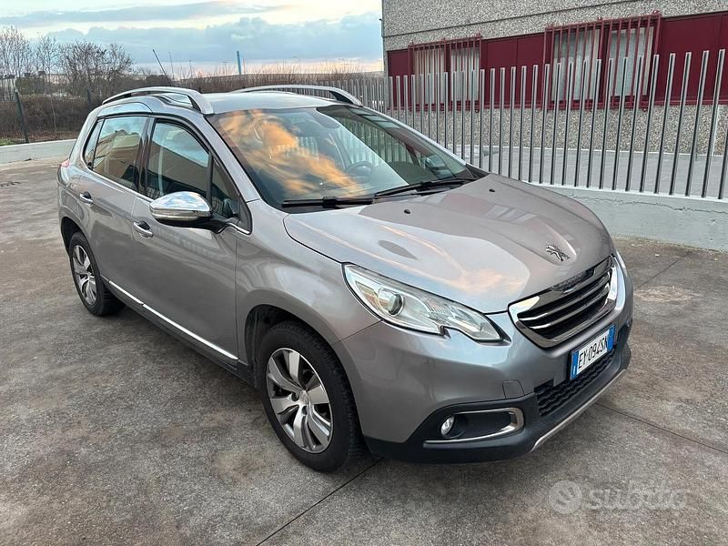 Usata Peugeot 2008 Access 110 CV (80 kW) 2015 Grigio SUV