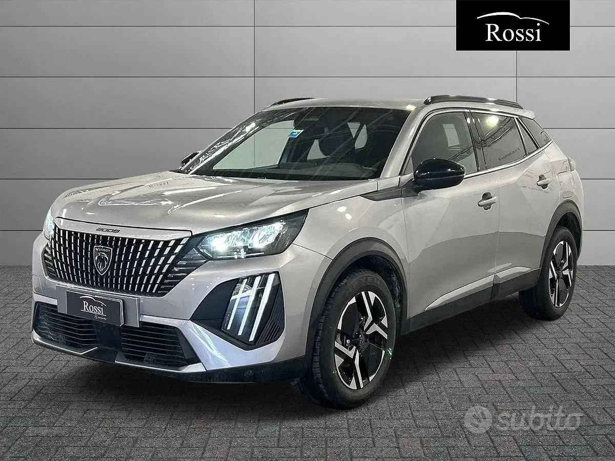 Usata Peugeot 2008 Allure 101 CV (74 kW) 2025 SUV