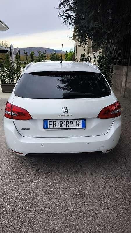 Usata Peugeot 308 SW Allure 131 CV (96 kW) 2018 Station wagon