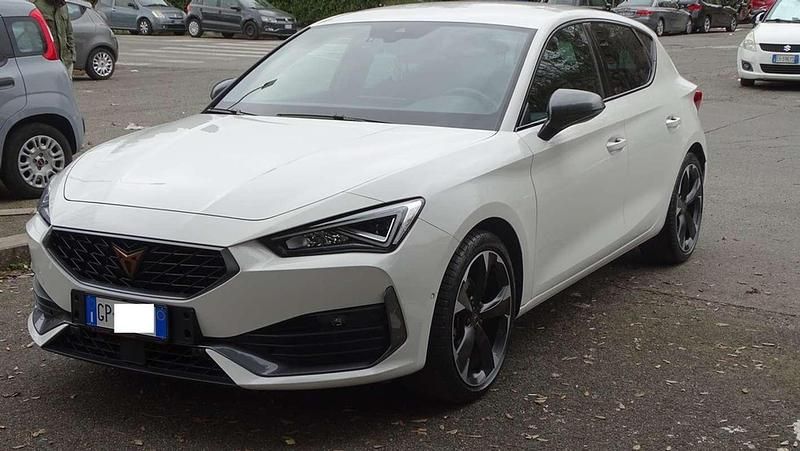Usata Cupra Leon 150 CV (110 kW) 2023 Bianco Berlina