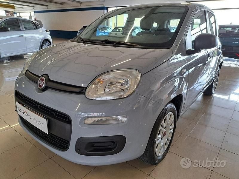Usata Fiat Panda Easy 69 CV (50 kW) 2018 Grigio Utilitaria