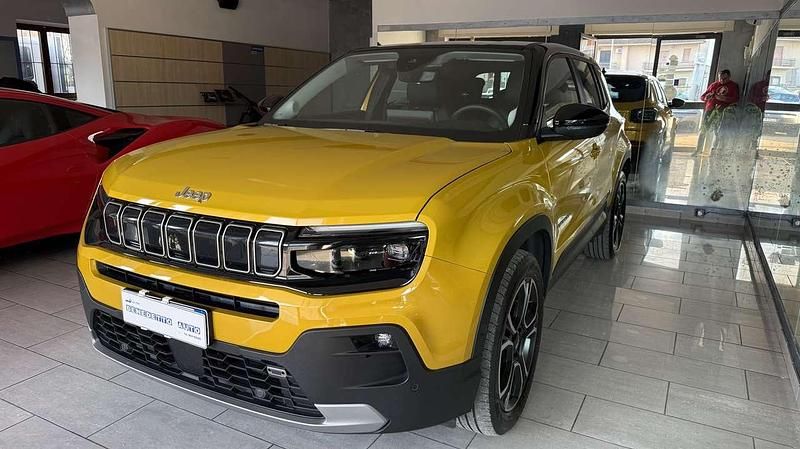 Usata Jeep Avenger Summit 101 CV (74 kW) 2023 Tetto nero lucido SUV