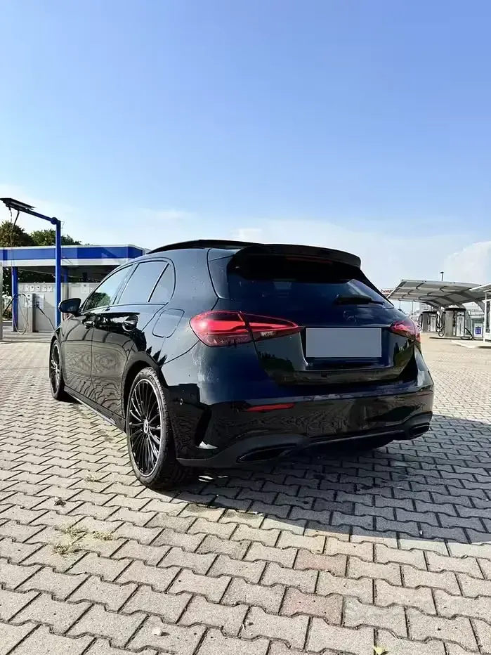 Usata Mercedes 200 Premium 150 CV (110 kW) 2025 Nero Berlina
