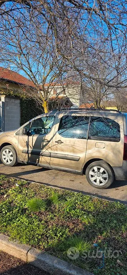 Usata Citroën Berlingo 110 CV (80 kW) 2017 Marrone Monovolume
