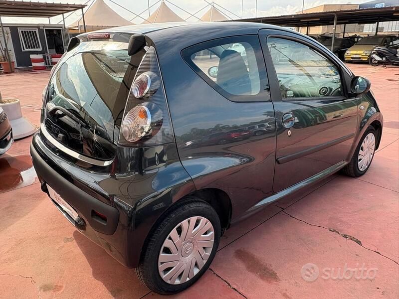 Usata Citroën C1 54 CV (39 kW) 2008 Grigio Utilitaria