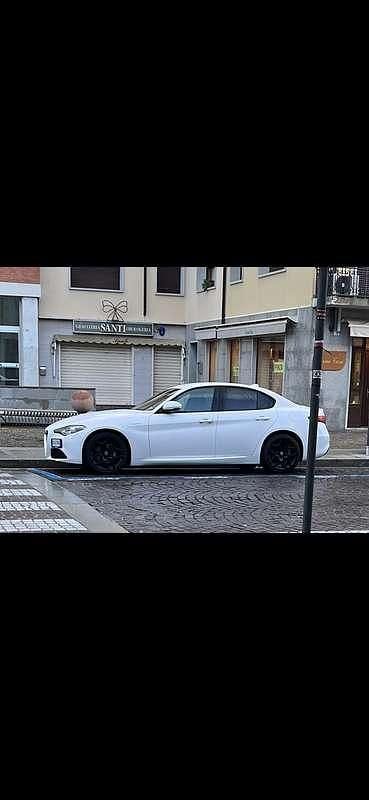 Usata Alfa Romeo Giulia Super 190 CV (139 kW) 2022 Berlina