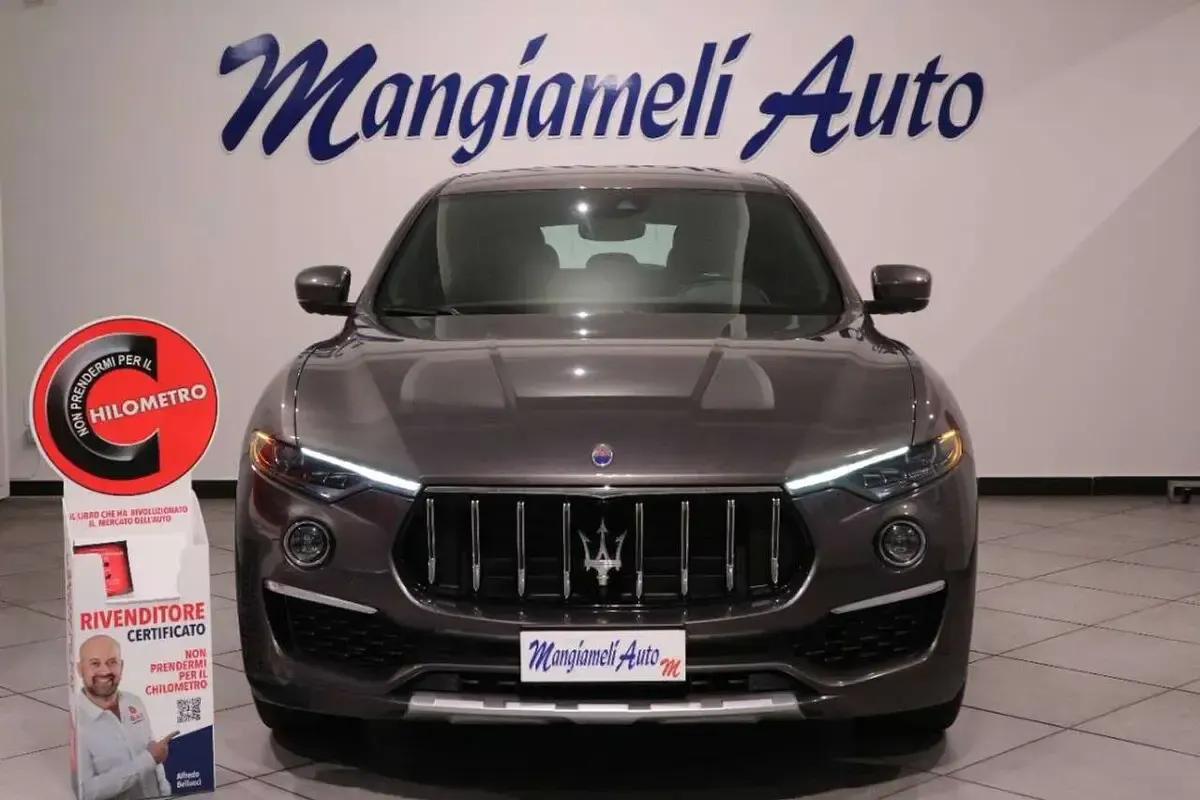 Usata Maserati Levante GranLusso 275 CV (202 kW) 2021 Gray SUV