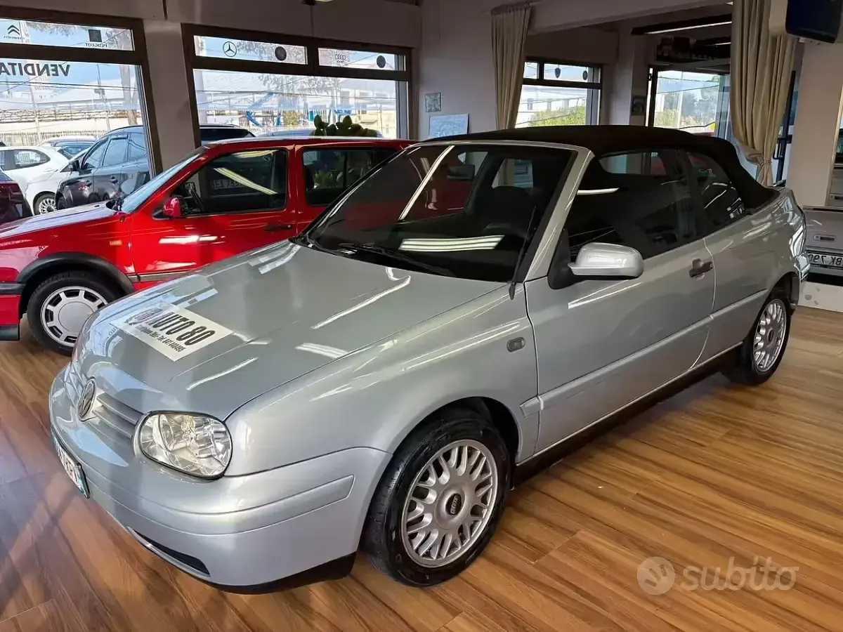 Usata VW Golf Highline 100 CV (73 kW) 2000 Grigio Cabrio