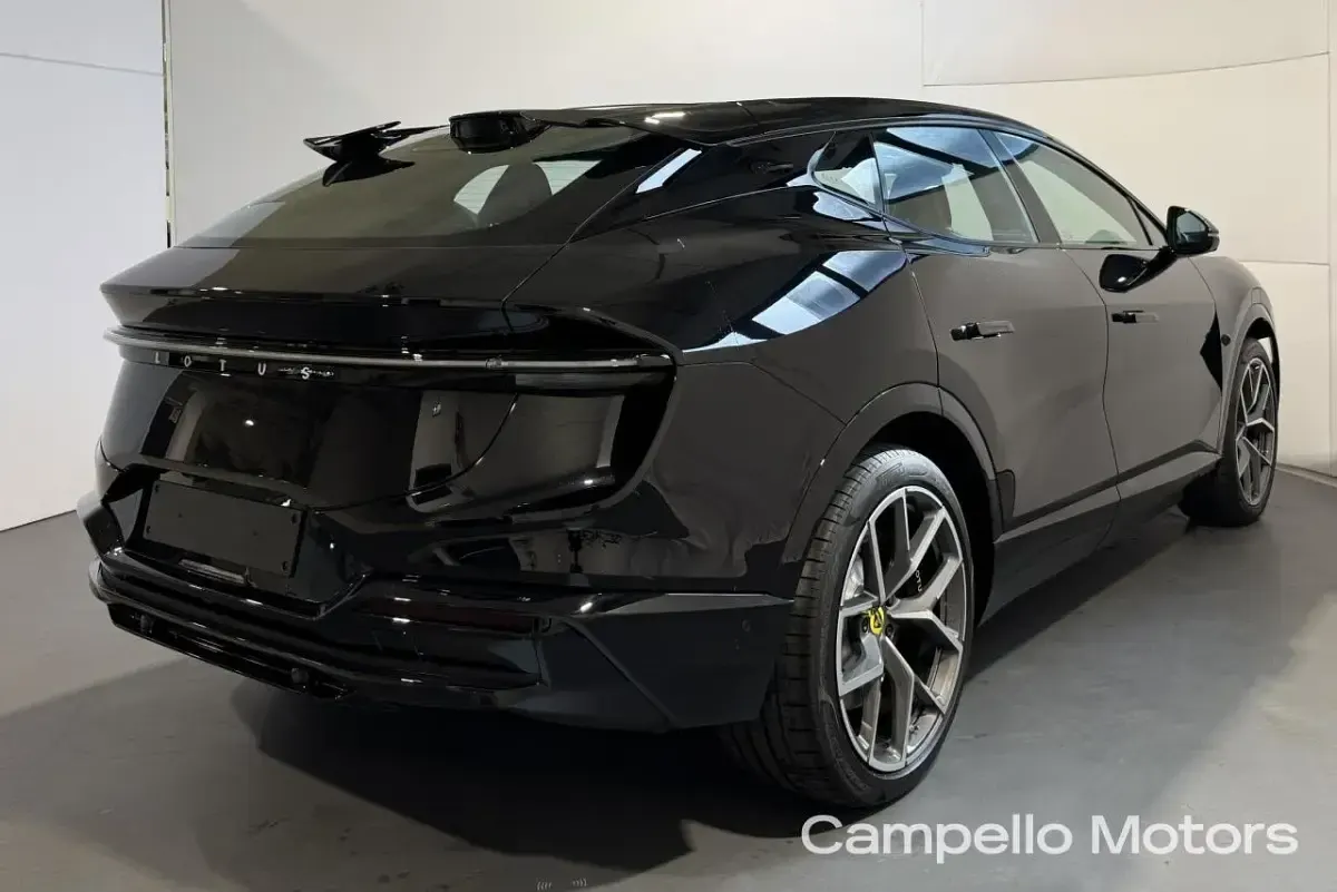 Nuova Lotus Eletre 139 kW (190 CV) 2026 Nero stellar SUV