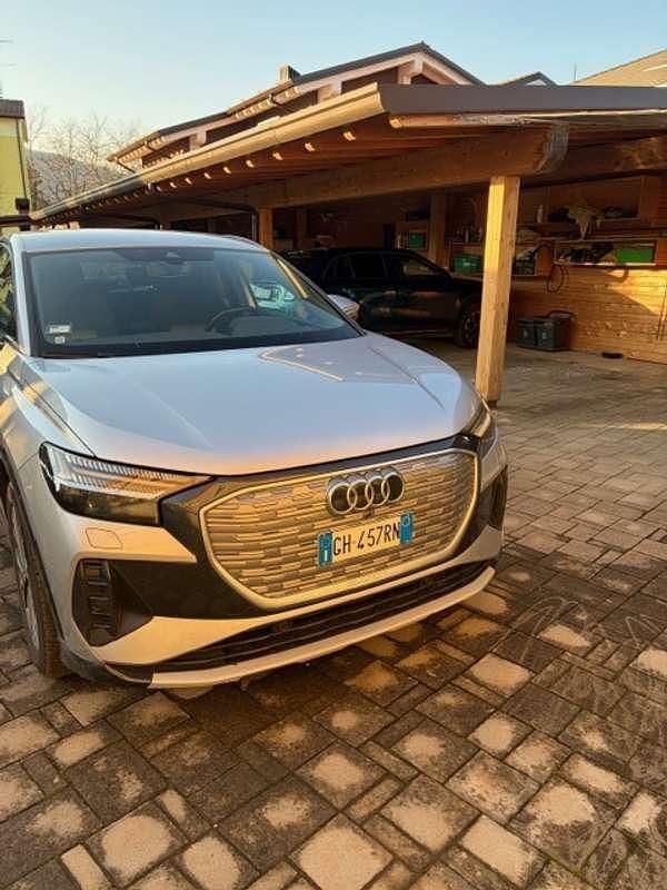 Usata Audi Q4 Sportback e-tron 150 kW (204 CV) 2022 Argento SUV