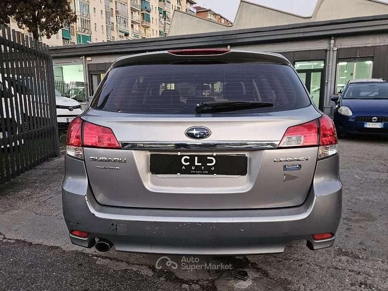 Usata Subaru Legacy 150 CV (110 kW) 2011 Grigio Station wagon