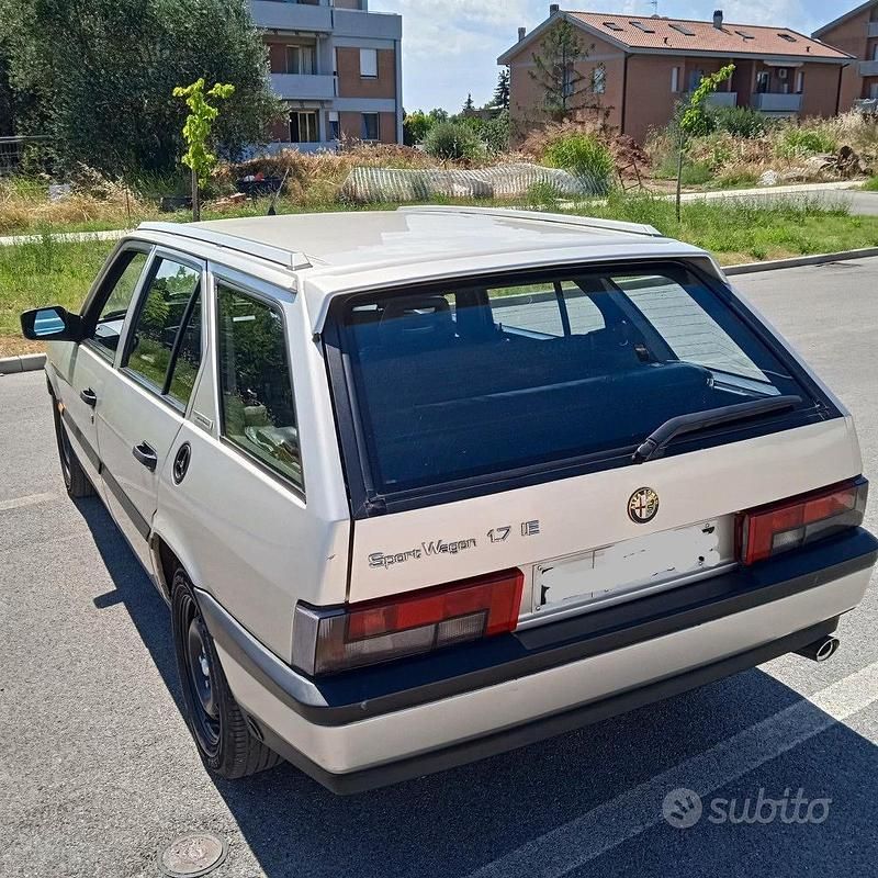 Usata Alfa Romeo 33 105 CV (77 kW) 1992 Grigio Station wagon