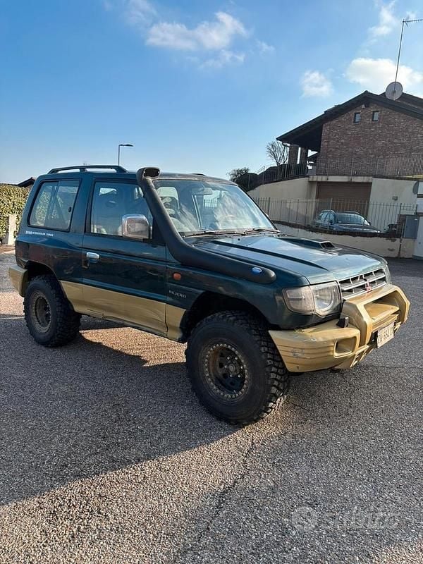 Usata Mitsubishi Pajero 1998 Verde SUV