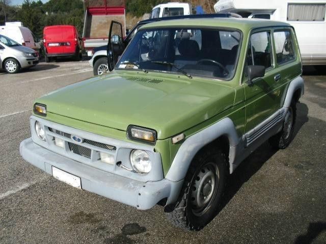 90 lada niva