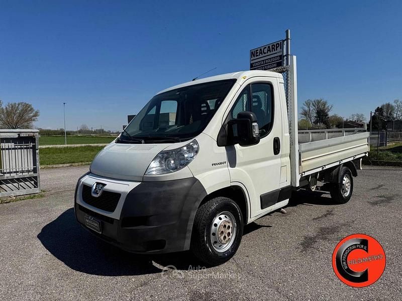 Usata Peugeot Boxer 120 CV (88 kW) 2009 Bianco pastello Furgone