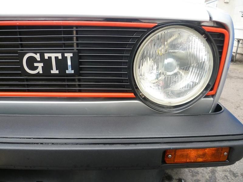 Usata VW Golf I GTI 110 CV (80 kW) 1980 Argento Utilitaria