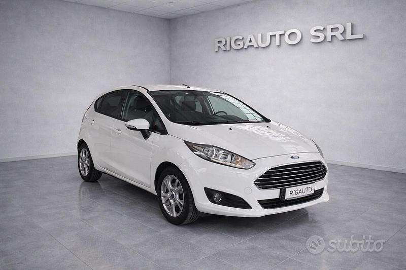Usata Ford Fiesta Titanium 82 CV (60 kW) 2017 Bianco Berlina