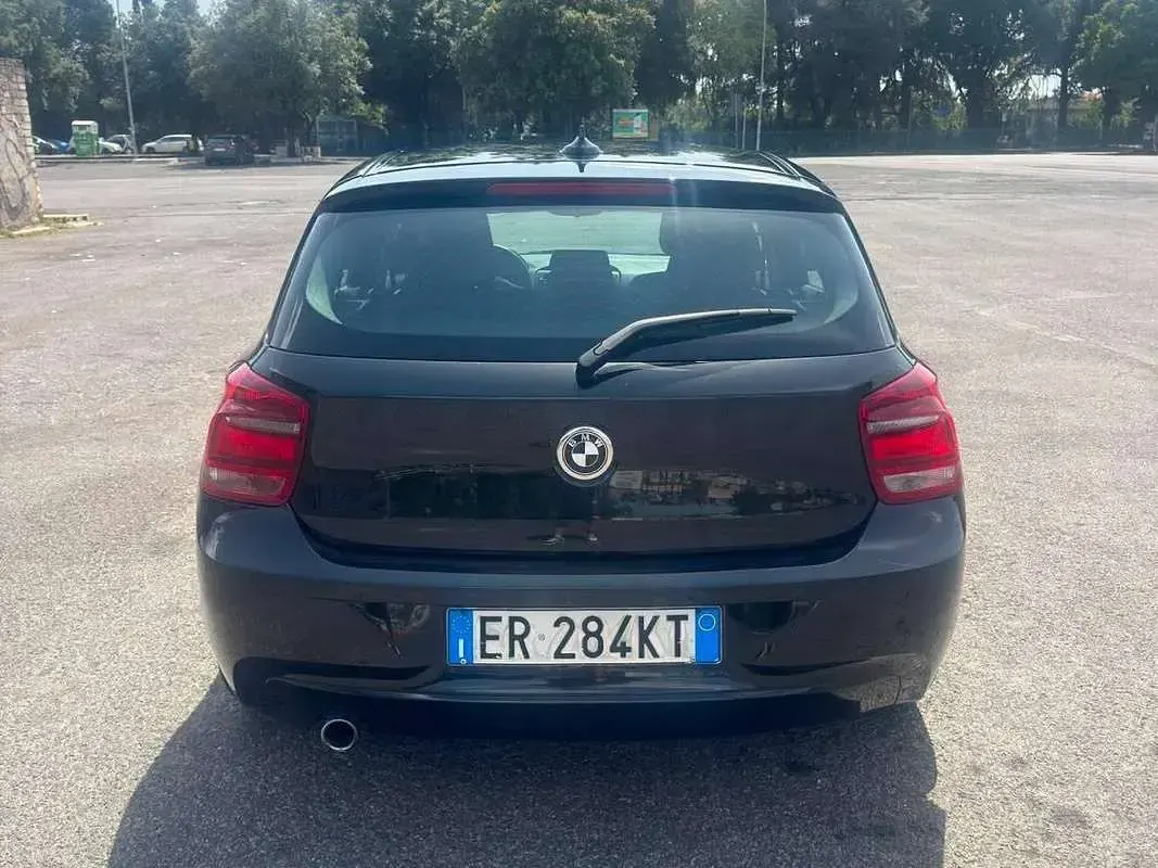Usata BMW 116 Efficient Dynamics 116 CV (85 kW) 2013 Nero Utilitaria