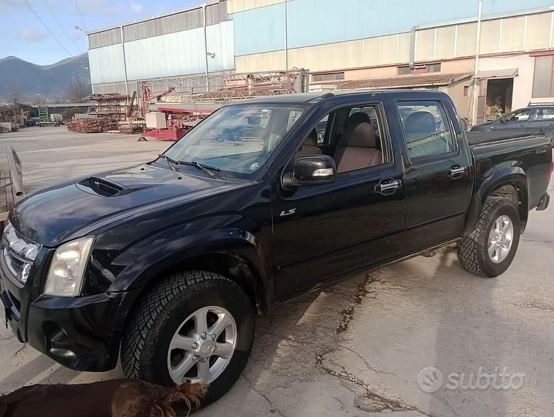 Usata Isuzu D-Max 163 CV (119 kW) 2008 Blu Pick-up