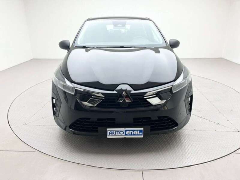 Usata Mitsubishi Colt Basis 67 CV (49 kW) 2024 Nero Utilitaria