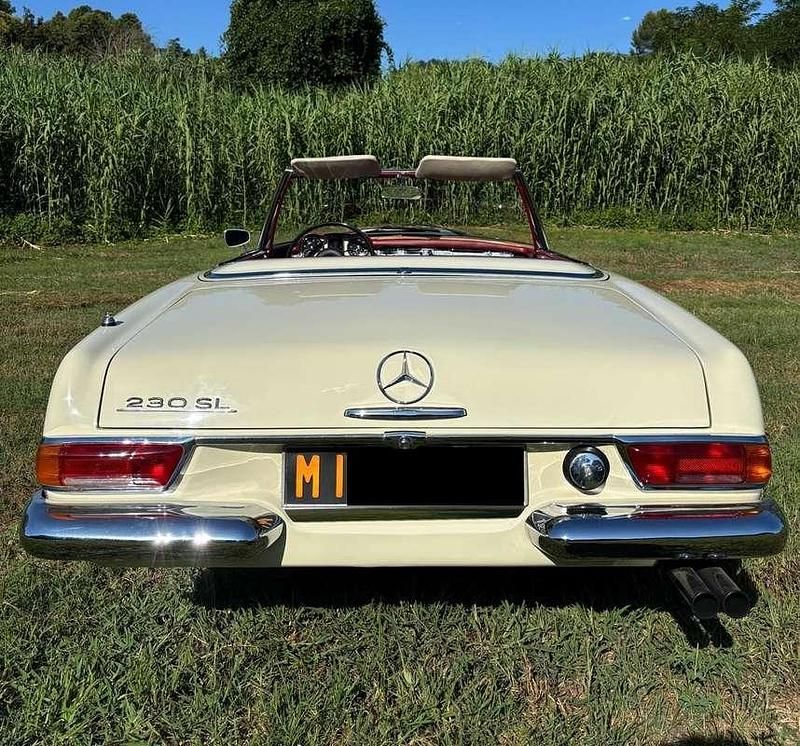 Usata Mercedes 230 150 CV (110 kW) 1964 Beige Cabrio