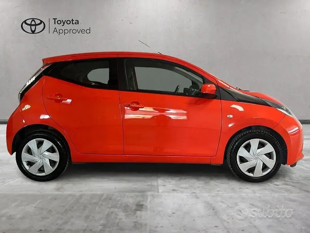 Usata Toyota Aygo X-play 69 CV (50 kW) 2015 Altro Utilitaria