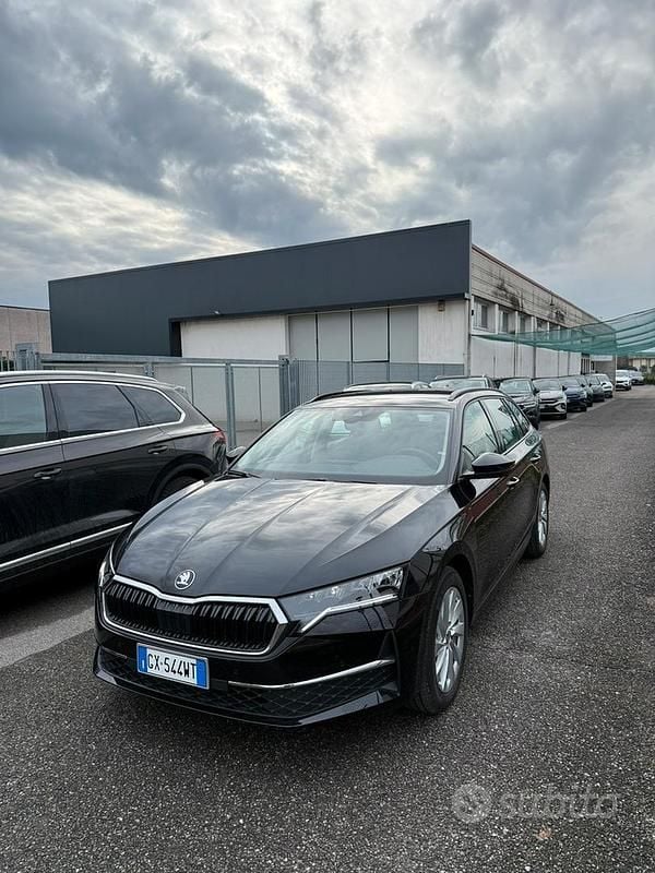 Usata Skoda Octavia Selection 2024 Nero Station wagon