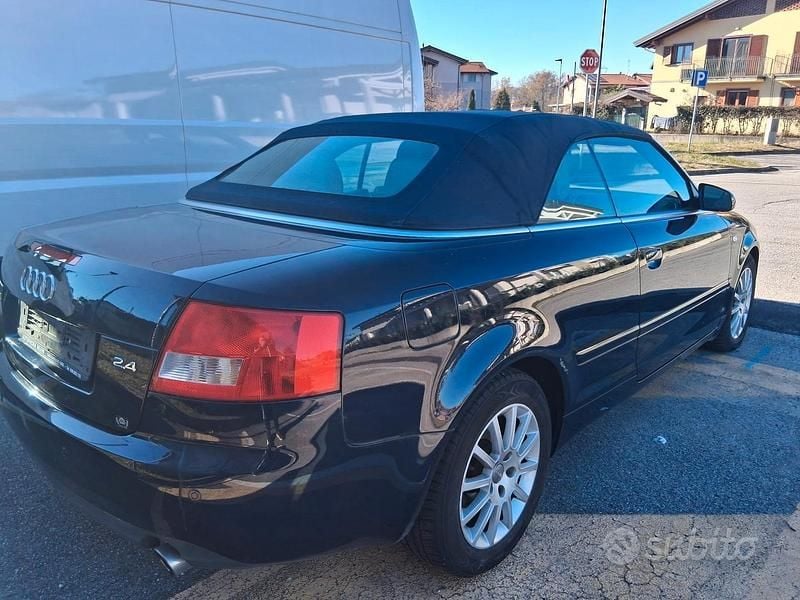 Usata Audi A4 Cabriolet 170 CV (125 kW) 2003 Blu/azzurro Cabrio