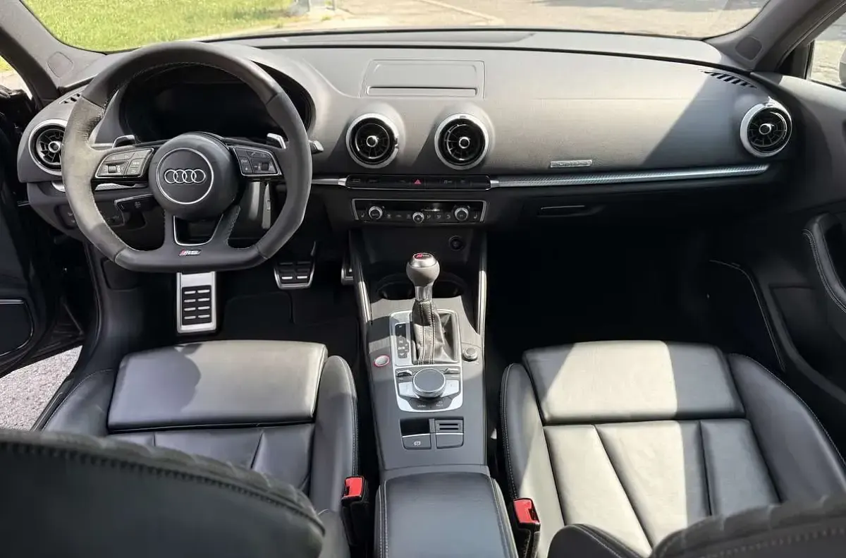 Usata Audi RS3 Ambiente 400 CV (294 kW) 2017 Grigio Berlina