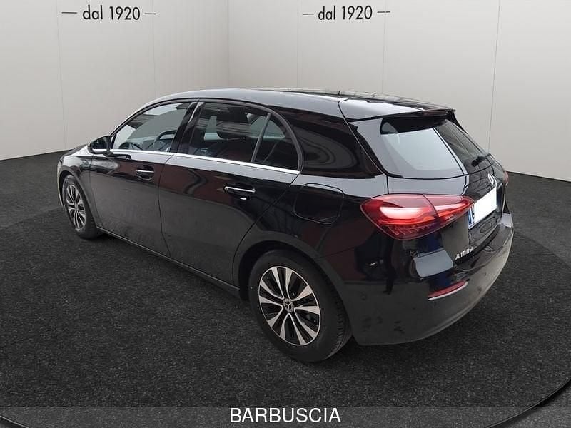 Usata Mercedes A180 Advanced 116 CV (85 kW) 2025 Nero Berlina