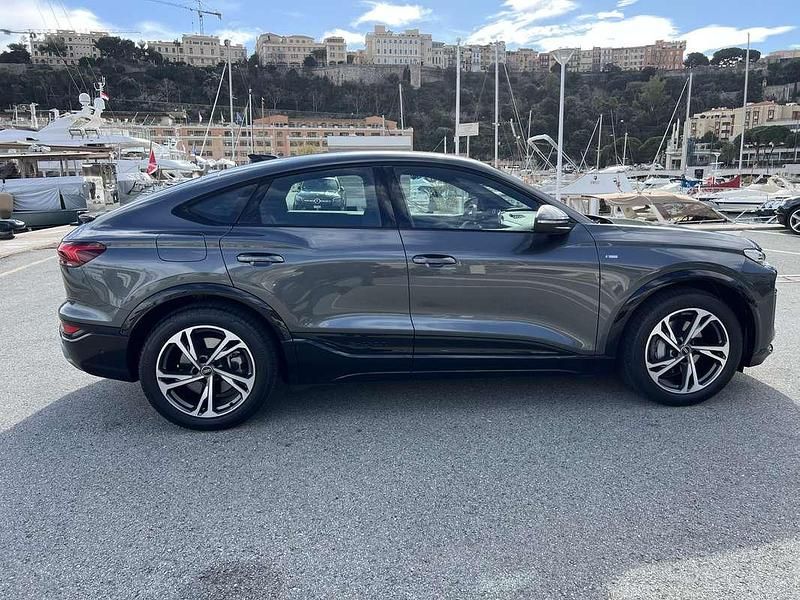 Usata Audi Q6 Sportback e-tron S-Line 284 kW (387 CV) 2025 Grigio SUV
