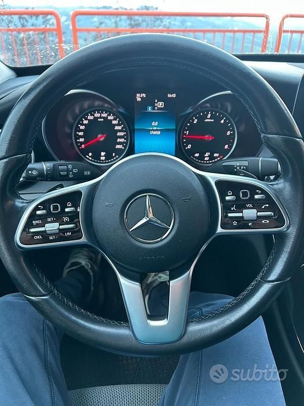 Usata Mercedes C200 164 CV (120 kW) 2021 Nero Station wagon