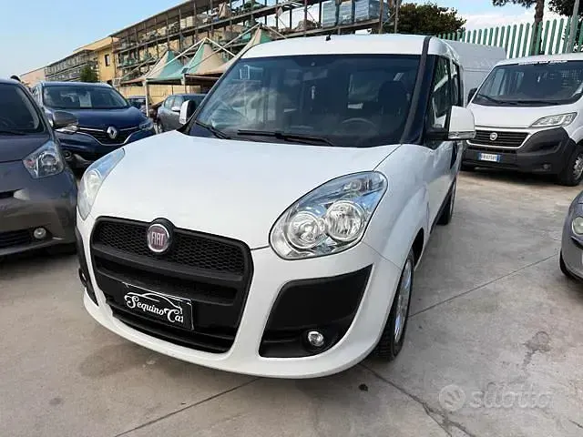 Usata Fiat Doblò 120 CV (88 kW) 2013 Monovolume