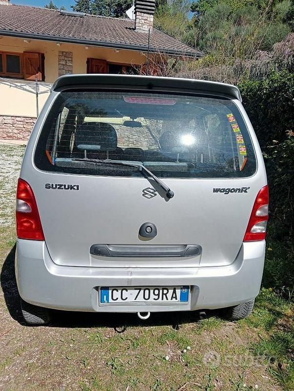 Usata Suzuki Wagon R+ 76 CV (55 kW) 2002 Grigio Monovolume