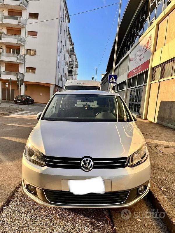 Usata 2012 VW Touran Monovolume | 6200 € - Immagine 1/4