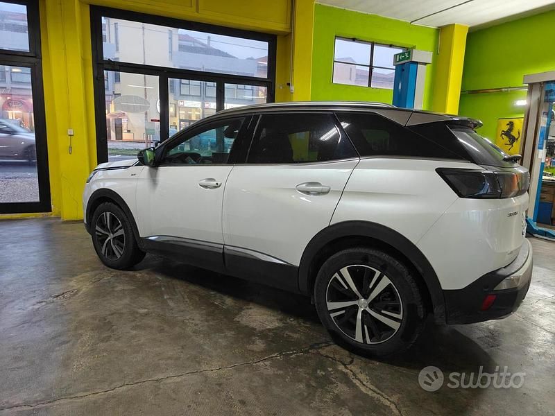 Usata Peugeot 3008 GT 131 CV (96 kW) 2023 Bianco SUV