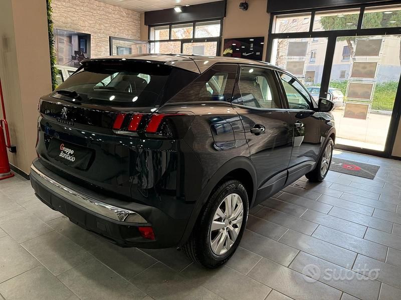 Usata Peugeot 3008 Active 130 CV (95 kW) 2018 Blu SUV