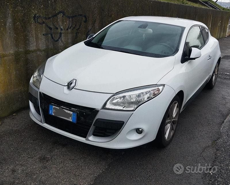 Usata Renault Mégane Coupé 110 CV (80 kW) 2009 Bianco Coupé