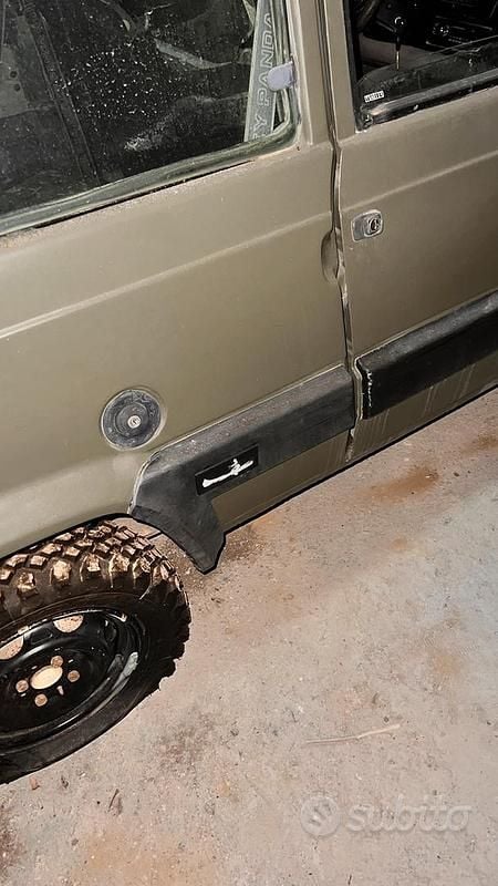 Usata Fiat Panda 4x4 50 CV (36 kW) 1990 Verde Utilitaria