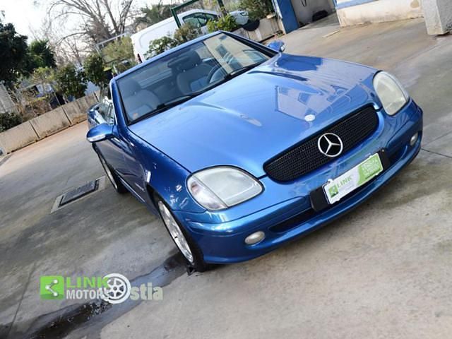 Usata Mercedes SLK200 163 CV (119 kW) 2000 Capri blue metallic Cabrio