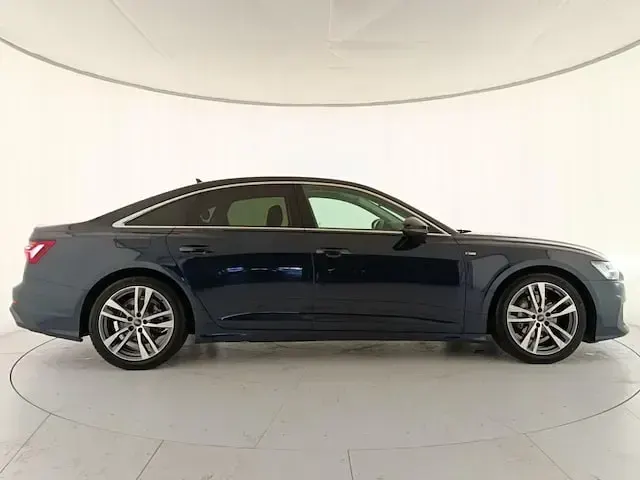Usado Audi A6 S-Line 204 CV (150 kW) 2024 Azul Berlina